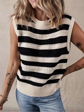 BN B&W Sleeveless Knitted Top